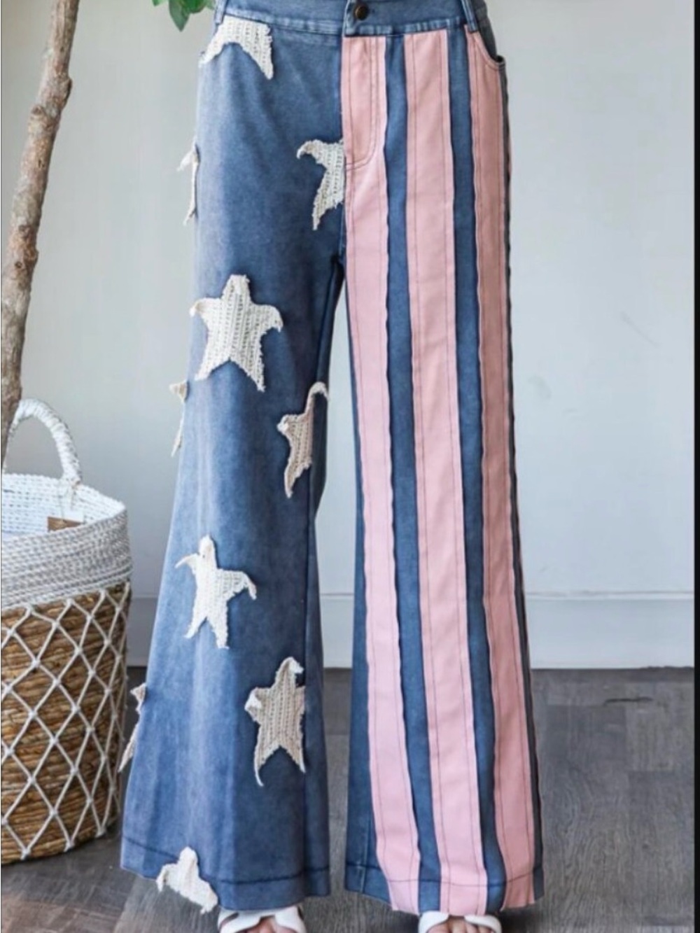Oli & Hali Blue Denim Wide-Leg Jeans with Pink Stripe & White Stars - Picture 3 of 5